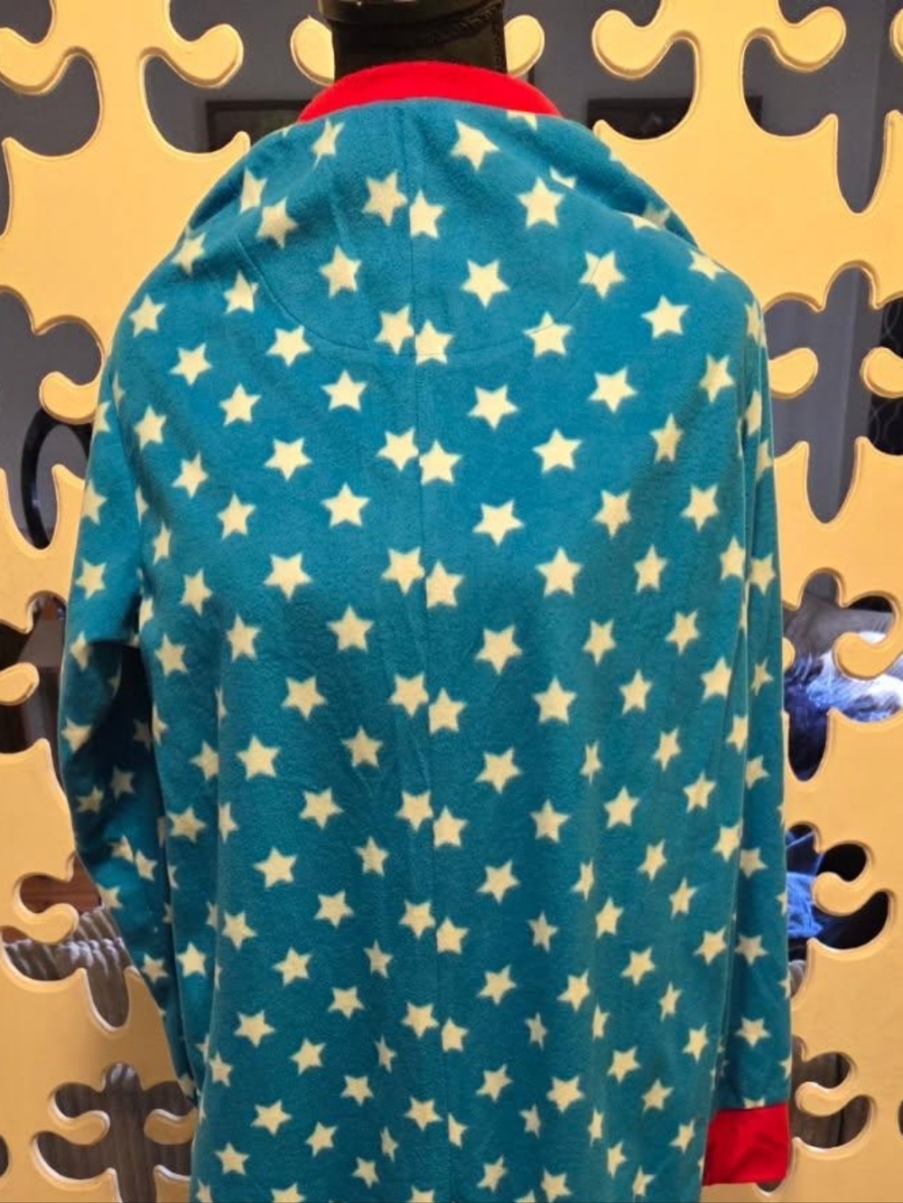 Wonder Woman Blue Star Fleece Onesie - NWOT - Picture 2 of 4